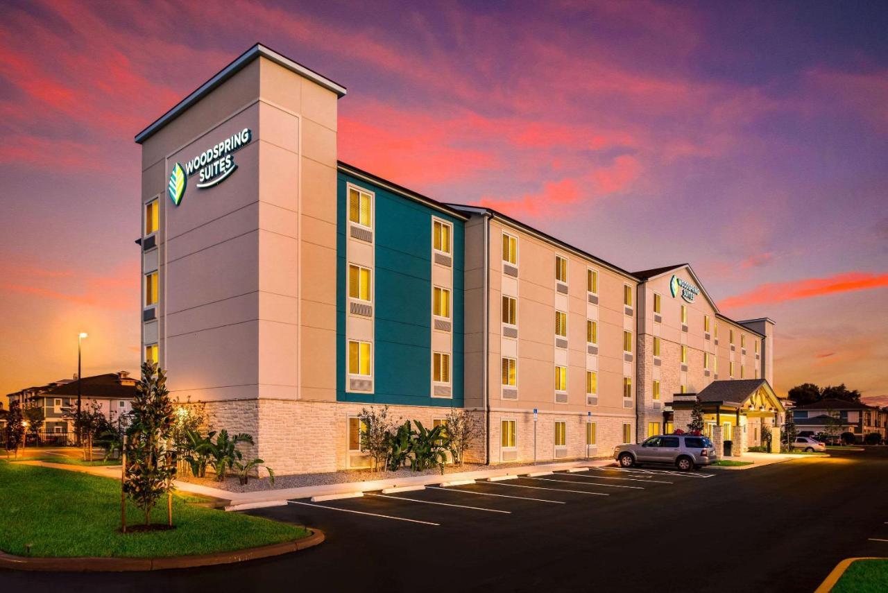 Woodspring Fl 2* Davenport