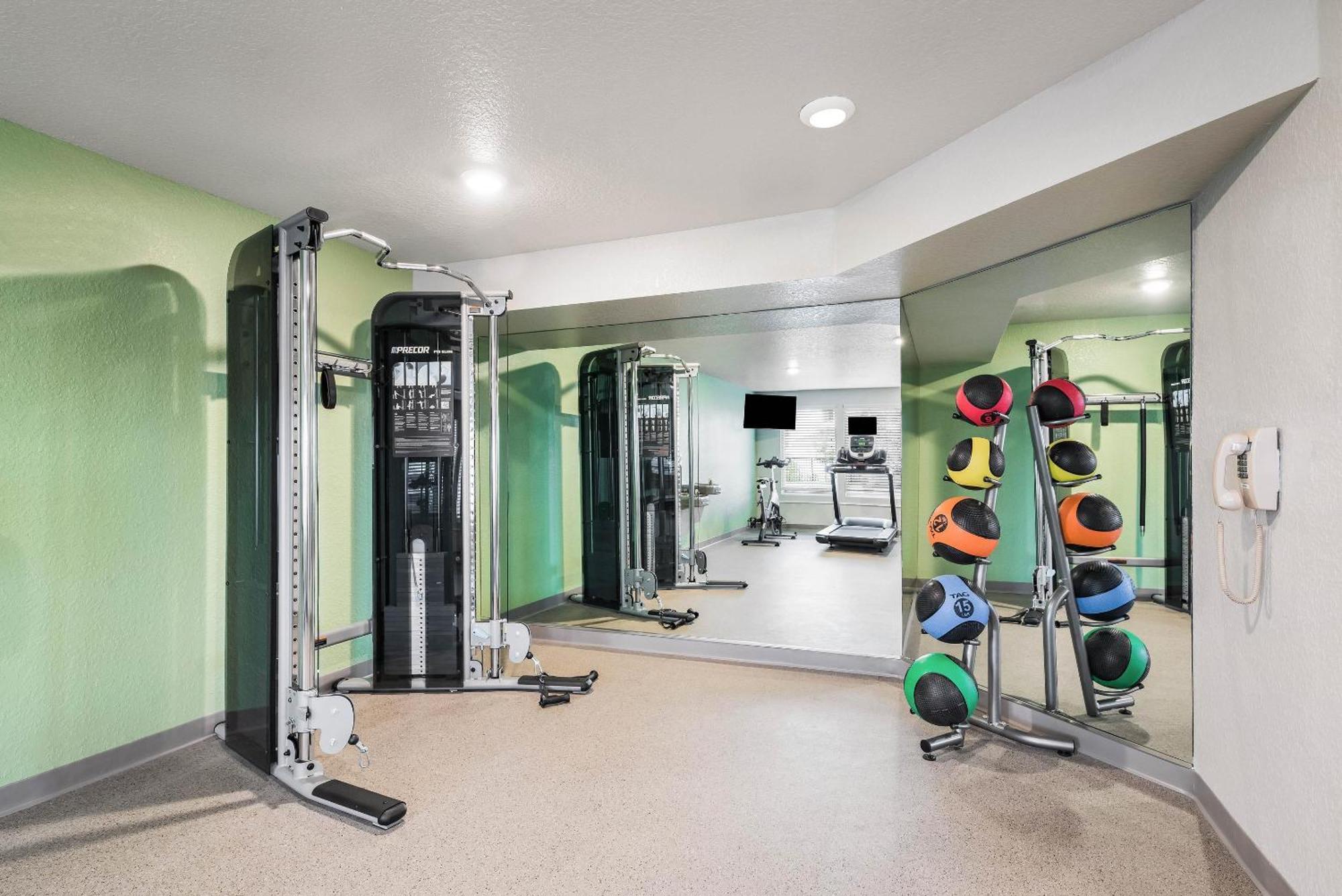 Woodspring Fl Hotel 2*
